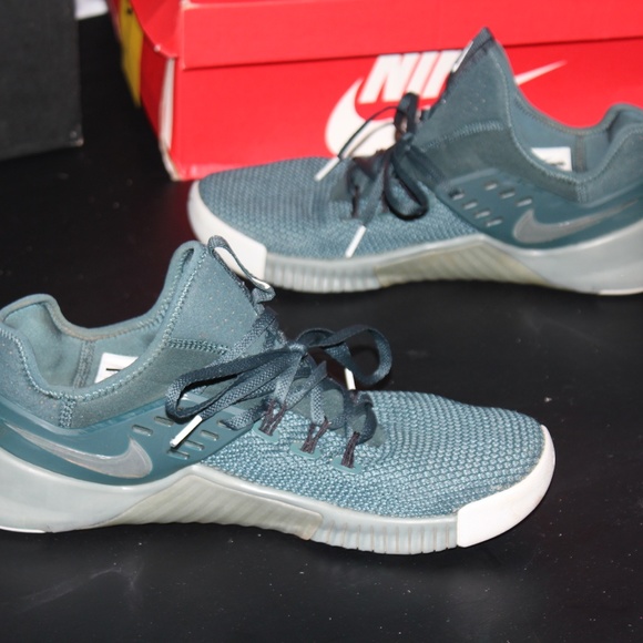 Nike Free Metcon AH8141-331 - Picture 2 of 6